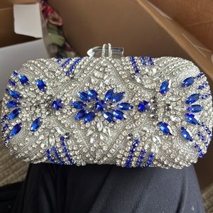 Statement clutch